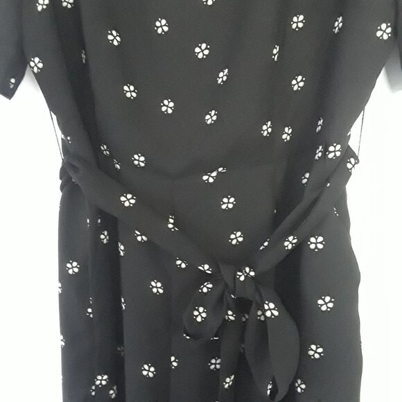 Vince Camuto Ditsy Short Sleeve Wide Leg Jumpsuit - Picture 8 of 16